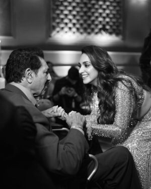 Kiara Advani Instagram - Happy Birthday Papa❤️ 
And Happy Father’s Day to my two darling dads 🤗#Blessedwiththebest 🫶