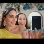Kiara Advani Instagram – No kidding, my #GalaxyZFlip5 turns a dull day into a super exciting one!
My new phone is the perfect fit – both in life and my pocket ;) Watch me waltz through the streets as I unfold my most authentic self, all thanks to the hands-free life on the flip side!
#JoinTheFlipSide #collab