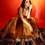 Kiara Advani Instagram – Diwali time🪔☀️✨