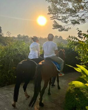 Kiara Advani Instagram - It’s not the journey or the destination it’s the company that matters, Thank you for being the best partner on this crazy ride called life.
#HappyAnniversaryMyLove ❤️😘