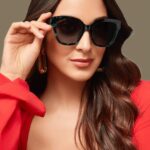 Kiara Advani Instagram - Congratulations on Mumbai’s 100th store! #DoMoreBeMore ♾️💟 Proud of our journey together 💕 . #Lenskart #ad