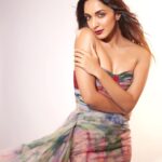 Kiara Advani Instagram - Couldn’t choose, posted all 💁🏻‍♀️🌻🪻