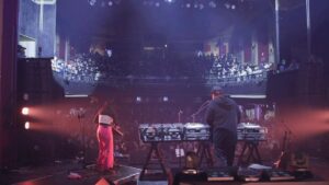 Kid Koala Instagram - Kid Koala x Lealani. Feb 21. Whitehorse, Yukon. 🎟️kidkoala.com/tour

🎥 @ajmakesthings @phil.creamer