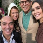 Kike Sarasola Instagram – ¡Qué maravilla haber disfrutado de Las Labores de Lagartera de la mano de mi querido amigo Tomás Alía! 👏🏻👏🏻 Ya no hace falta viajar a París para disfrutar de la Alta Costura. ¡No os podéis perder sus textiles, que además han conquistado a casas reales, artistas y grandes diseñadores! 

What a delight to have enjoyed ‘Las Labores de Lagartera’ with my dear friend Tomás Alía! 👏🏻👏🏻 There’s no need to travel to Paris anymore to experience Haute Couture. You can’t miss his textiles, which have also captivated royal houses, artists, and top designers!