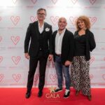 Kike Sarasola Instagram – ¡PREMIO A LA LABOR SOCIAL EN EL SECTOR HOTELERO! Estoy muy orgulloso de todo mi equipo, de mis roomies. Por eso, este premio no es únicamente para mí, sino para todos ellos. Un reconocimiento a las acciones y labores desarrolladas durante la pandemia, como los hoteles cedidos a sanitarios y personas mayores. Muchas gracias a todos los organizadores de la @gala_accion_social, a los @best_hotelawards y a @mariacansinogala, presidenta de Gala Acción Social. 👏🏻

I am very proud of my team, all my roomies. That is why this award is not only for me but for all of them. It is an acknowledgment of all the actions and efforts undertaken during the pandemic, such as the hotels we ceded for healthcare workers and elderly people. A big thanks to the organizers of @gala_accion_social and @best_hotelawards, as well as to @mariacansinogala, president of Gala Acción Social. 👏🏻

#ILoveRoomMate #roomies #equipo #premio #GalaAcciónSocial #BestHotelAwards #SaludFestival2021 Madrid, Spain