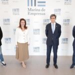 Kike Sarasola Instagram - La semana pasada tuve la suerte de participar como ponente en el curso de Alta Dirección de @edemempresarios en @marinadeempresas, junto a José María Álvarez-Pallete, a quien tanto admiro. Un proyecto que pertenece a la familia Roig. Ellos sí apoyan realmente a los emprendedores. ¡Enhorabuena! 👏🏻 Last week I was lucky enough to take part in the EDEM Senior Management course at La Marina de Empresas as a speaker, along with José María Álvarez-Pallete, someone I greatly admire. It's a project that belongs to the Roig family. They really do support entrepreneurs. Congratulations! 👏🏻 #EscueladeEmpresarios #Valencia #EscueladeNegocio #Liderar #emprendedores #BusinessSchool #Leadership #Entrepreneurs