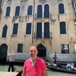 Kike Sarasola Instagram - Be Mate. Venecia. Pronto. 😁🛶 Be Mate. Venice. Soon. 😁🛶 #BeMate #MoreThanApartments #Venecia #Venice Venice, Italy
