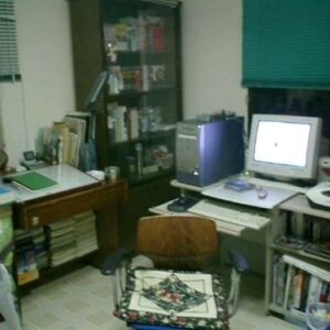 Kim Carnby Instagram - 20년전 사진을 발견했다.
인생 첫 타블렛 / 내방 / 대학 신입생

I found my pictures of 20 years before.
my first tablet / my room / college freshman