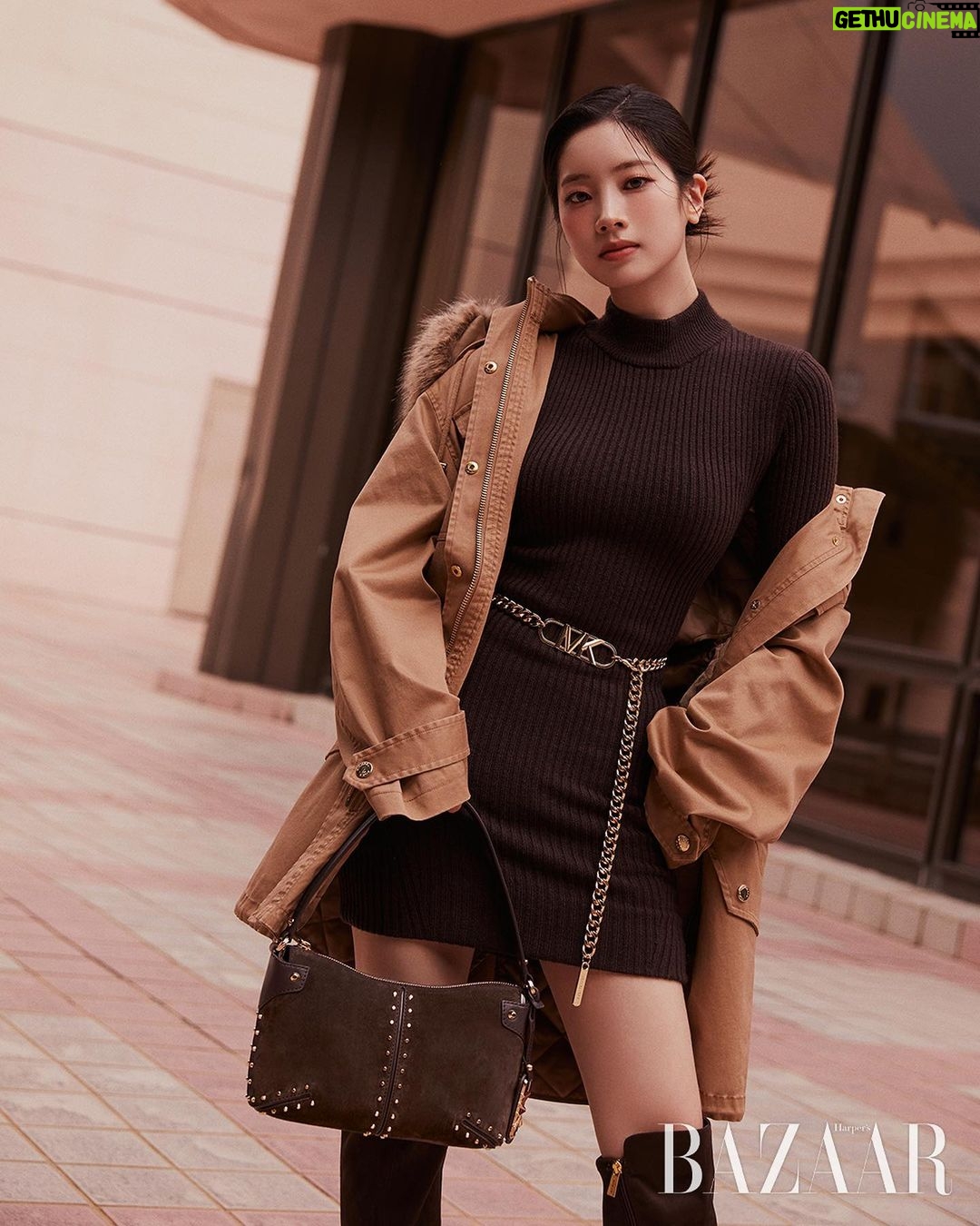 Kim Da-hyun Instagram - @michaelkors @harpersbazaarkorea 🖤