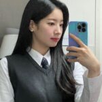 Kim Da-hyun Instagram - ٩(^‿^)۶ 📖✏️🫶