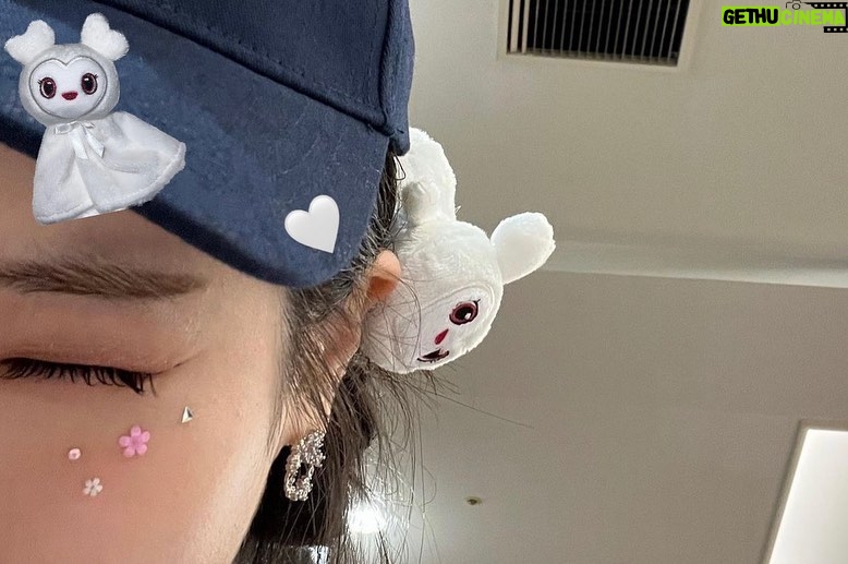 Kim Da-hyun Instagram - 雨にもかかわらず、一緒に楽しんで下さってありがとうございました. ONCEと幸せな時間を過ごせました🤍 ヤンマーフィールド長居 (YANMAR FIELD NAGAI)