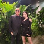 Kim Da-hyun Instagram - The fashion show was so amazing and thankful to me. Much appreciated to everyone for inviting me❤️ #MichaelKorsCollection #마이클코어스 @michaelkors