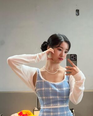 Kim Da-hyun Instagram - 원스 고마워🫶

-우비소녀가😆