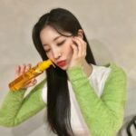 Kim Da-hyun Instagram - #광고 모공대장 민지 클렌징 오일로 말끔히 지우고🥰 마데카소사이드 크림 2X로 피부 달래주기!!🤍 @apieu_cosmetics @apieu_japan #어퓨 #마데카소사이드 #アピュー#マデカソCICAシリーズ