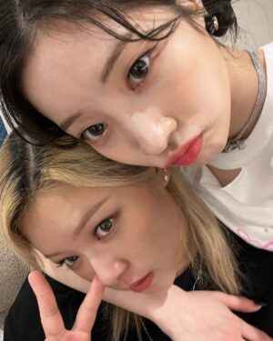 Kim Da-hyun Instagram - 二日間ONCEと一緒に過ごした思い出、本当に大切にします:)
初のファンミーティングありがとうございます💗