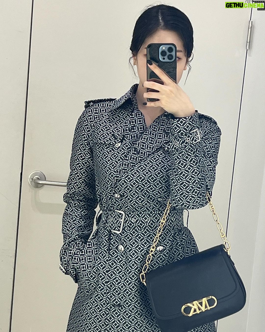 Kim Da-hyun Instagram - To New York✈️ @michaelkors