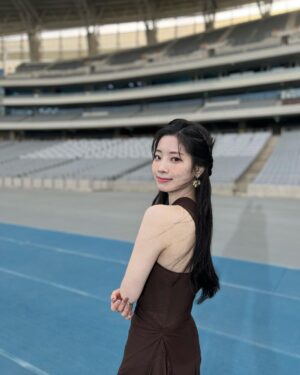 Kim Da-hyun Instagram - 맑음☀️