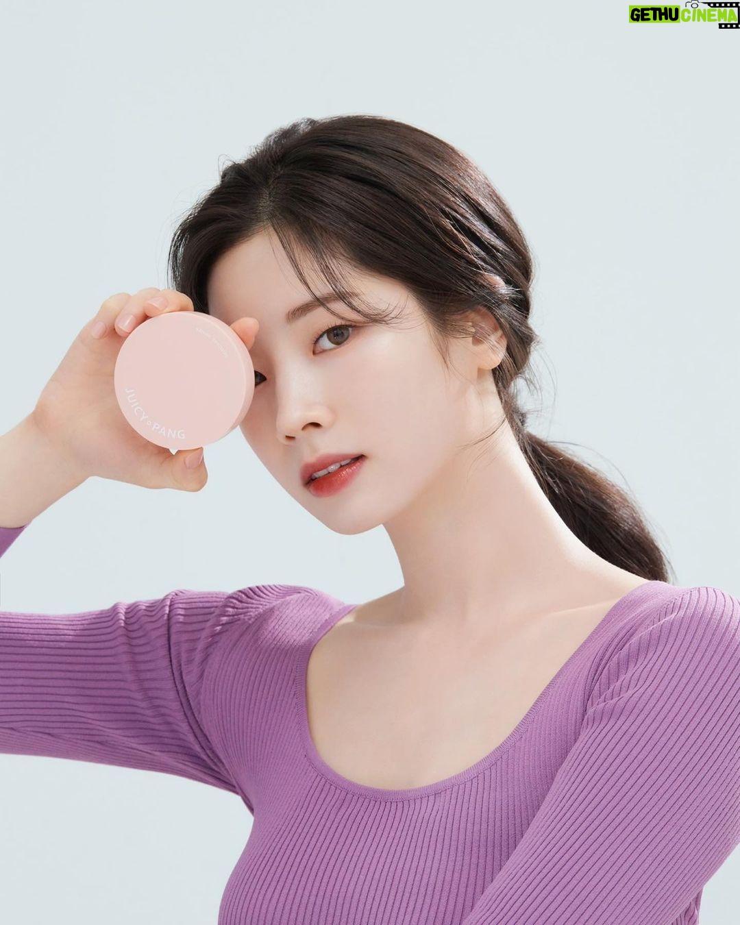 Kim Da-hyun Instagram - #광고 @apieu_cosmetics @apieu_japan 💜