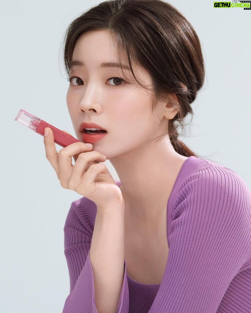Kim Da-hyun Instagram - #광고 @apieu_cosmetics @apieu_japan 💜