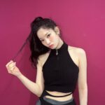 Kim Da-hyun Instagram - 오늘 음중🖤