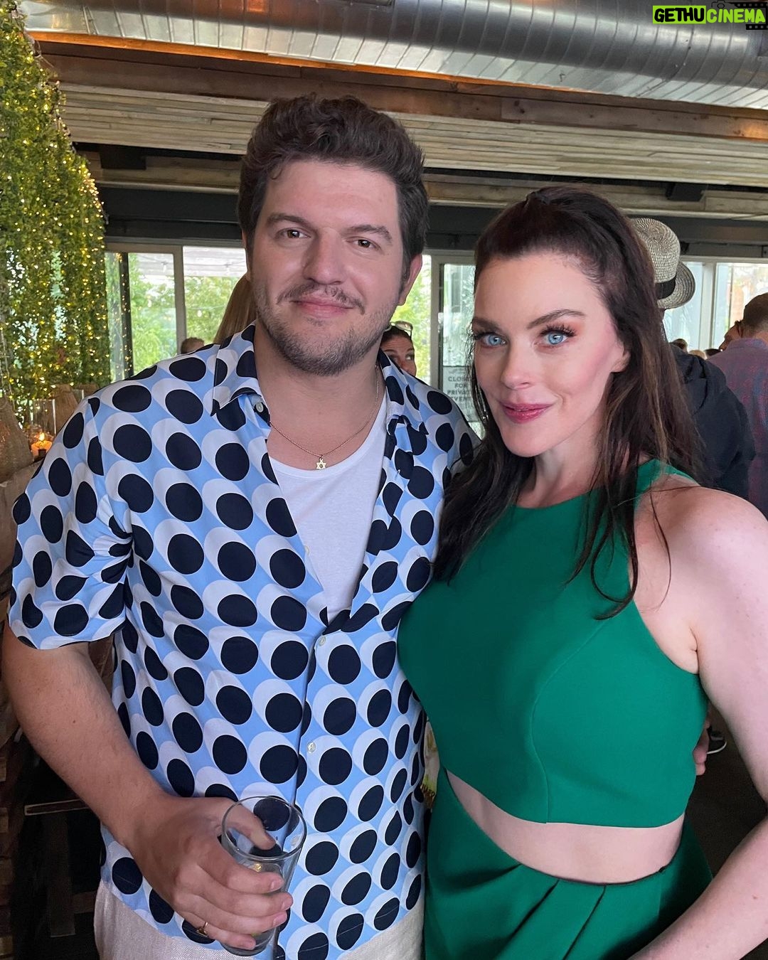 Kim Director - 1.5K Likes - Bridge and Tunnel/ Tribeca photo dump. @ballerinafarrell @bmulls327 and the entire cast are extraordinary.
Brianâs Formula 1 podcast, The Red Flags is đĽ and Catâs Netflix special is hilarious!
I would brag about @georgiawarnerrr, but sheâs working on something so fancy, I canât even talk about it.
Stylist: @stylewithden
#tribecafilmfestival #tribeca #tribeca2022 @tribeca @tribecafilmfestival #epix #fathersday #dancer @epix #bridgeandtunnel @netflix