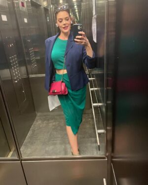 Kim Director Instagram - Bridge and Tunnel/ Tribeca photo dump. @ballerinafarrell @bmulls327 and the entire cast are extraordinary. 

Brian’s Formula 1 podcast, The Red Flags is 🔥 and Cat’s Netflix special is hilarious!
I would brag about @georgiawarnerrr, but she’s working on something so fancy, I can’t even talk about it. 

Stylist: @stylewithden 

#tribecafilmfestival #tribeca #tribeca2022 @tribeca @tribecafilmfestival #epix #fathersday #dancer @epix #bridgeandtunnel @netflix