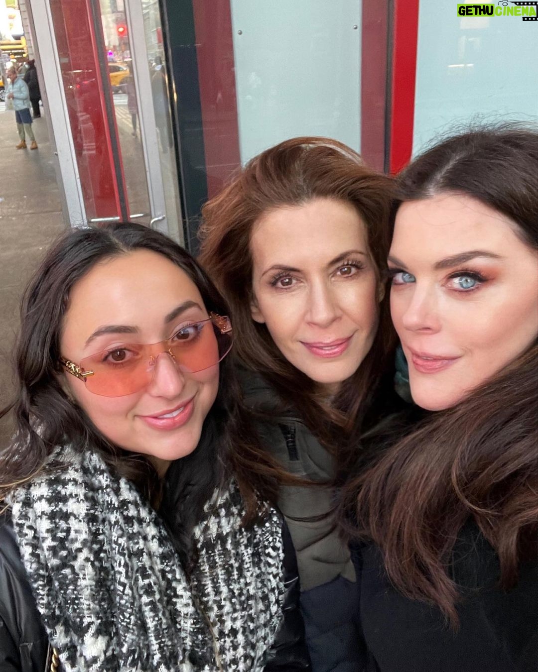 Kim Director Instagram - Letters From Max was such a beautiful play π @sarah_ruhl_ @officialkatewhoriskey & Jessica Hecht are absolutely brilliant! Thank you, @signatureinnyc for this wonderful production. #signaturetheatre #theatre #nyc #offbroadway #theatrenerd Signature Theatre Company