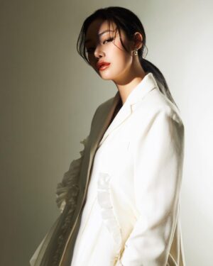 Kim Eun-young Instagram - 🤍NEW🖤