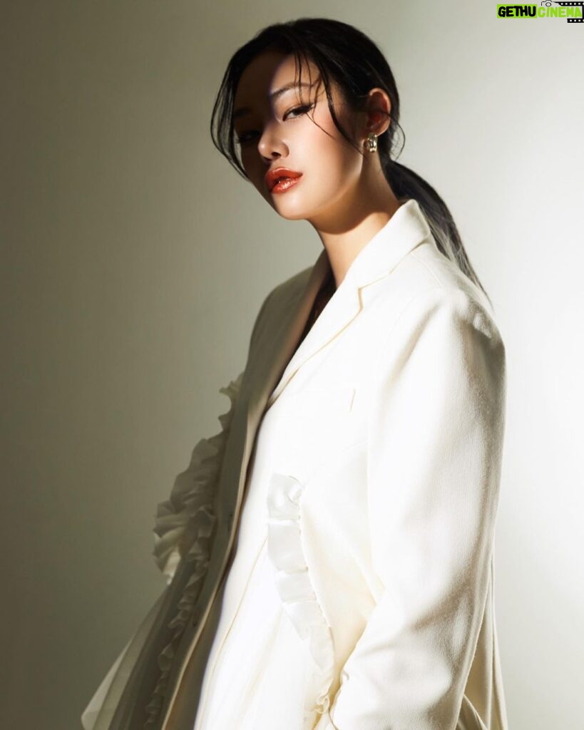 Kim Eun-young Instagram - 🤍NEW🖤