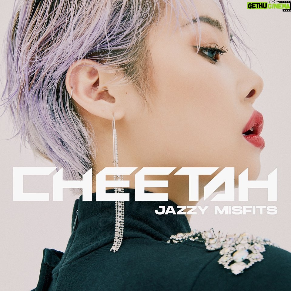 Kim Eun-young Instagram - ✨✨새 앨범 'Jazzy Misfits' 발매!!!! ✨✨ 27일 공개되는 초미의 관심사도 많은 기대 부탁드려요💙 #치타 #cheetah #앨범 #album #jazzymisfits #초미의관심사 @ceudaent