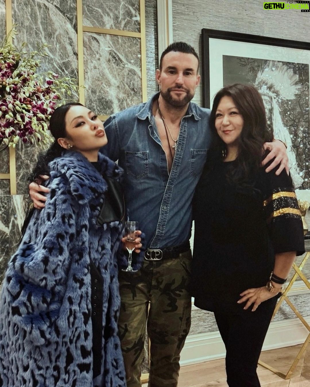 Kim Eun-young Instagram - @zangtoi show and meeting @philippplein It’s an honor to meet them! Park Avenue Christian Church