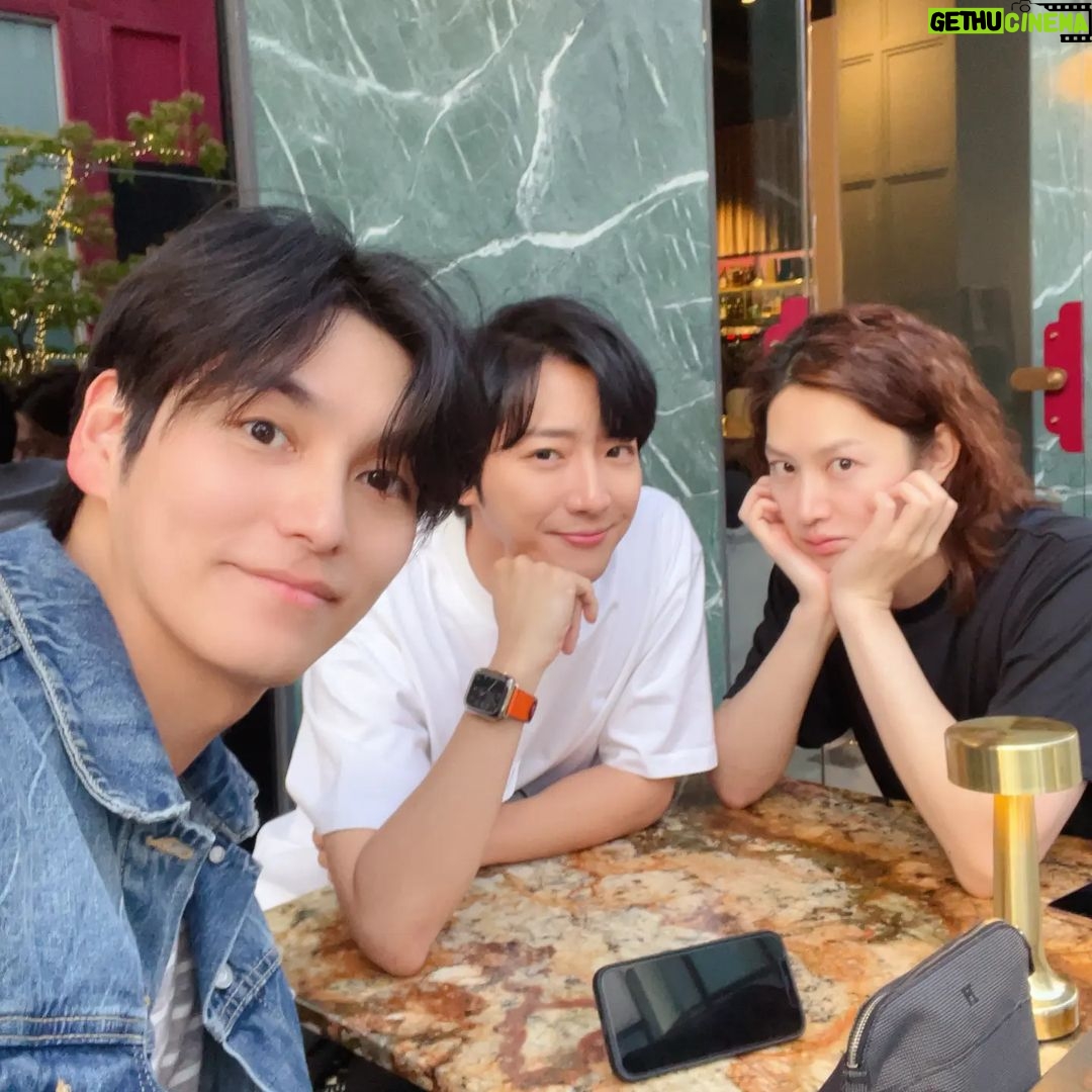 Kim Hee-chul Instagram - 🐷 . . #최성준 #이상엽 #김희철