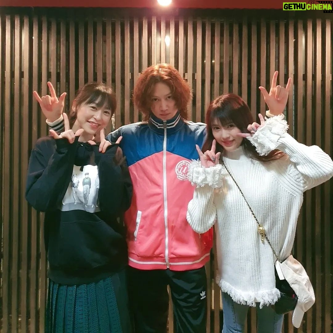 Kim Hee-chul Instagram - 니코니코니~🤟 진짜야! 진짜 야자와 니코 목소리라니까?!😍🤩 . . #러브라이브 #야자와니코 #徳井青空 #니시키노마키 #Pile