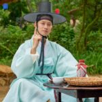 Kim Hee-chul Instagram – 나 갓 잘 어울리지?
갓희님🙈🙈

살면서 정말 잘했다고 생각하는 것 중 하나
렌즈삽입술😁😄

세상 모든게 뿌옇게 보이던 날들 안녕!!🤗
.
.
#내가찍은광고 #이보ICL #렌즈삽입술 #광고왕김희철