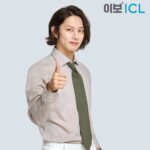 Kim Hee-chul Instagram – 나 갓 잘 어울리지?
갓희님🙈🙈

살면서 정말 잘했다고 생각하는 것 중 하나
렌즈삽입술😁😄

세상 모든게 뿌옇게 보이던 날들 안녕!!🤗
.
.
#내가찍은광고 #이보ICL #렌즈삽입술 #광고왕김희철