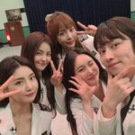 Kim Hee-chul Instagram – 안녕하세요! 브레이브걸스 김희미입니다!

🤢
🤮

미안합니다 여러분….😔😔
.
.
#아는형님 #브레이브걸스 #BraveGirls
#2021년의마지막희미ㅋㅋㅋㅋㅋㅋㅋㅋ