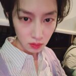 Kim Hee-chul Instagram – 우주대스타 희님의 데뷔 16주년입니다😁

많은 사랑과 갑작스러운 제 칭찬에 쑥스럽고 어찌할 줄 모를 정도로 창피하지만☺
기분 나쁘진 않으니 앞으로도 사랑 풀가동으로 돌려주시고 더 더 칭찬만 해주세요🙄

전 이기적인 연예인이니까요!!🤪

절 좋아해주고 사랑해주는 모든 분들 꼭 꼭 행복하세요!!🤗
.
.
#김희철 #희님 #우주대스타
#사랑해요김희철우유빛깔김희철
#3월16일SuperJunior앨범초특급발매