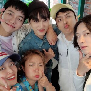 Kim Hee-chul Instagram - 🍒🍹🍭🌻
.
.
#신세계로부터 #NETFLIX #넷플릭스
#은지원 #이승기 #박나래 #조보아 #카이 #나