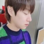Kim Hee-chul Instagram - SM에서 선물로 준 달고나 뽑기😋😛 이 정도 난이도면 그냥 회사 나가라는거죠🤔🙄 실패시 SM 떠나야함🙂🙃🙂🙃 . . #오징어게임 #정들었던나의SM이여안녕