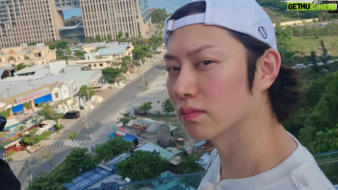 Kim Hee-chul Instagram - 하루틴 하루틴 하하하하 하루틴~💊 덕분에 즐거운 여행이 되었습니다🛩 . . @ha.routine_official #하루틴 #하루틴리포좀멀티비타민