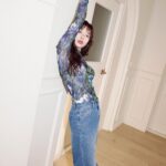 Kim Hyuna Instagram - Dazy&Cosmopolitan 🖤