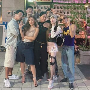 Kim Hyuna Instagram - 언니 정말 소중해요🎀💕 생일 축하해요 정화언니!! 행복만 하기!! 사랑합니다💖💖💖💖💖