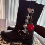 Kim Hyuna Instagram - 신꾸👢👢✨🍓🎀🤍✨