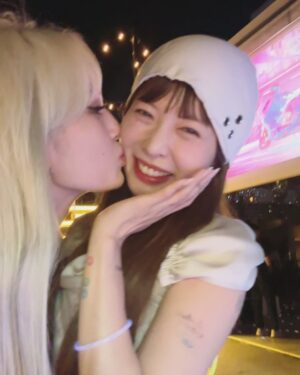Kim Hyuna Instagram - 소미 축하해 밥 잘먹고 열심히 준비한거 다 보여줘🫠🤍🤍🤍🎀✨
