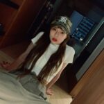 Kim Hyuna Instagram - 🫠🤍✨