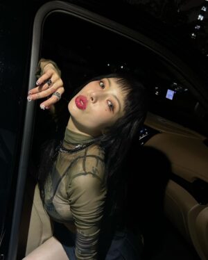 Kim Hyuna Instagram - ✨