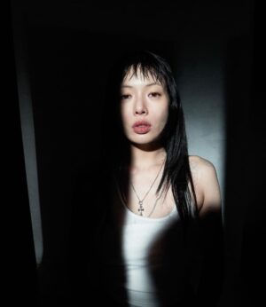 Kim Hyuna Instagram - 🤍🤍🤍