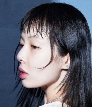 Kim Hyuna Instagram - 🤍🤍🤍