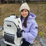 Kim Ji-Yu Instagram - 🎒 #제품협찬 @ng_apparel.kids 방학만 기다리고 있는 우리집 초딩이에요^^ 뭐하려고?????🙄😬 가방 넘 이쁘지요??💕 깔끔한 디자인은 말할 것도 없고 훌륭한 내구성에 쿠션감 좋은 에어메쉬 등판으로 편안한 착용감까지!! 다가올 2024년 새학기를 멋지게 맞이할 준비 다 되었다구욤😄‼️ #내셔널지오그래픽키즈 #내셔널지오그래픽 #키즈백팩 #키즈가방 #키즈키즈백팩추천 #학생가방 #신학기가방 #신학기백팩 #고학년가방