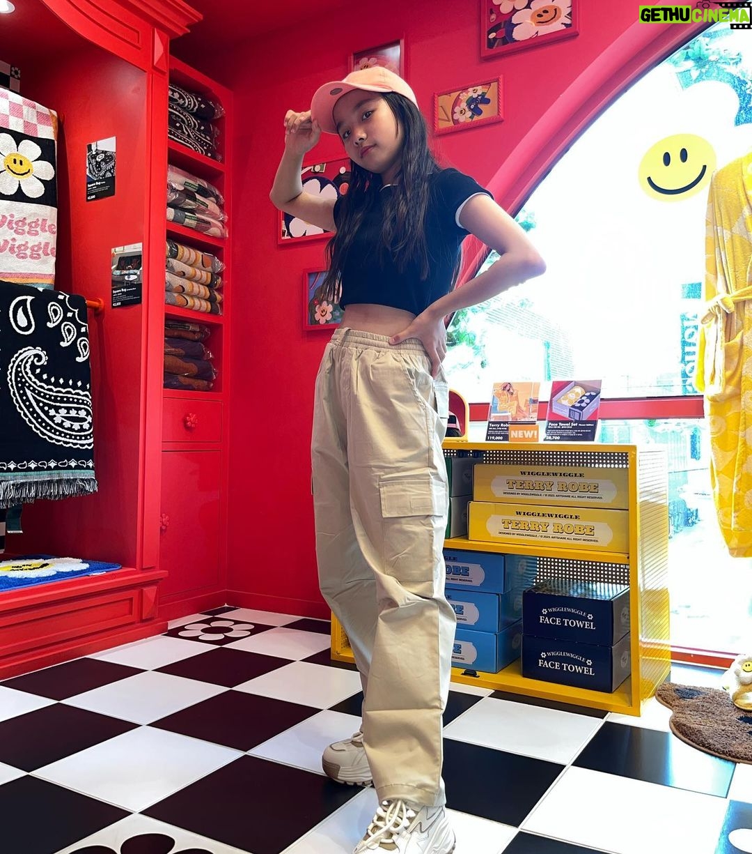 Kim Ji-Yu Instagram - ๐๐
ํ๋์ ์ธ ์ฐ์ ~ ์ค๋์ #์ธ๋๋น์ฃผ์ ๋ฌํผ ์ฃผ๋์ด ์นด๊ณ ํฌ์ธ ์
๊ณ ์ธ์ถํ์ง์ฉ~~^^ ๋๋ฌด ํธํ๊ณ ๊ฐ๋ณ๋ค๊ณ ๊ณ๋จ๋ ๋ง ๋์นธ์ธ์นธ์ฉ๐ฆ ์ฐ๋ฆฌ ์ชผ๊ธ๋ง ์์ ํ๊ฒ ์ง๋ด์ ์ฐ์ ๐ @individuel.kr . #์ฌ์๋ฐ์ง #๋จ์๋ฐ์ง #์ฃผ๋์ด์นด๊ณ ๋ฐ์ง #์ฃผ๋์ด์กฐ๊ฑฐํฌ์ธ #์ฃผ๋์ด์นด๊ณ ํฌ์ธ #์ด๋ฑํ์๋ฐ์ง